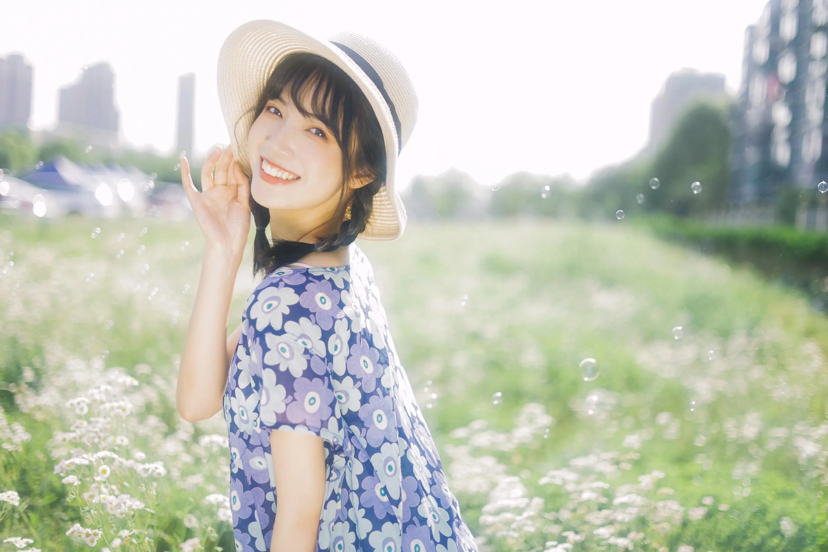 [YITUYU艺图语]2022.07.06 初夏的花海 一只阿梦崽 [35P]插图8